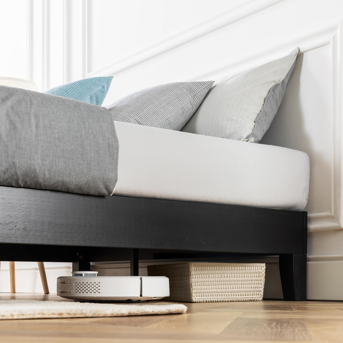 Mellow Naturalista Classic - 12 Inch Solid Wood Platform Bed with Wooden Slats, No Box Spring Needed, Easy Assembly, Queen, Pine
